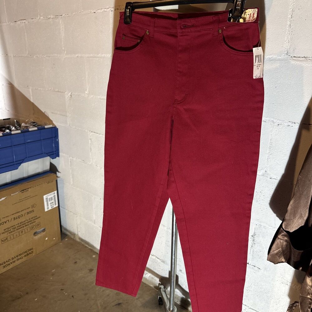 NWT Style&co. Women's Red Denim Jeans 98% Cotton 2% Spandex 5-PKT  Zip Button 14
